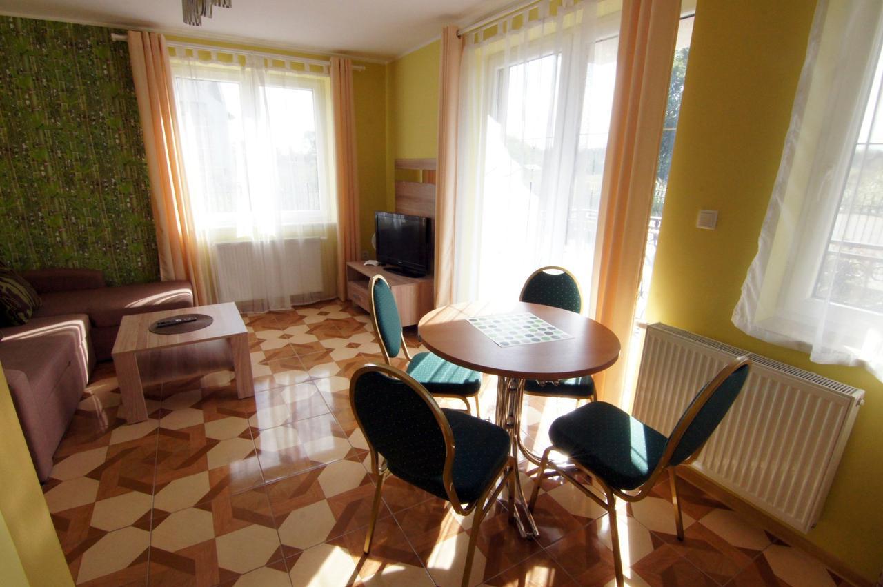 Wczasy Royal Apartment Jastarnia Bagian luar foto