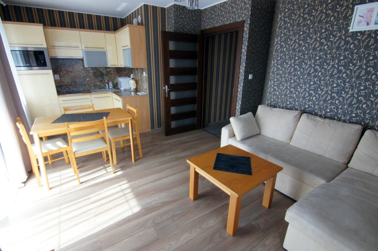 Wczasy Royal Apartment Jastarnia Bagian luar foto